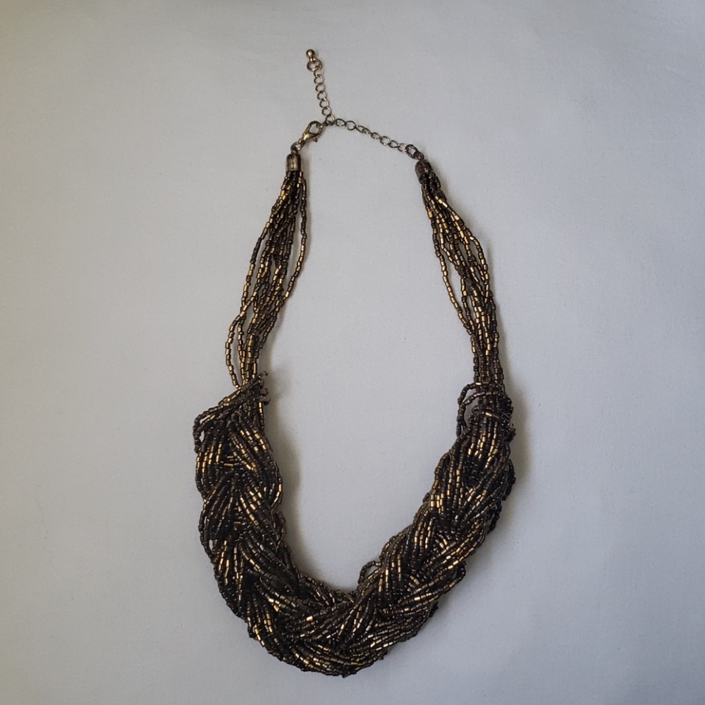 HM choker necklace